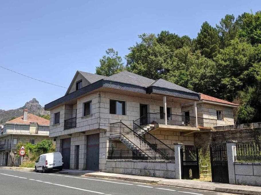 A Pereira Casa Ourense Guxinde מראה חיצוני תמונה