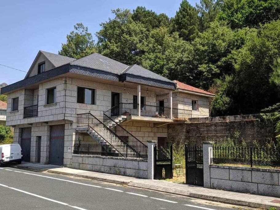 A Pereira Casa Ourense Guxinde מראה חיצוני תמונה